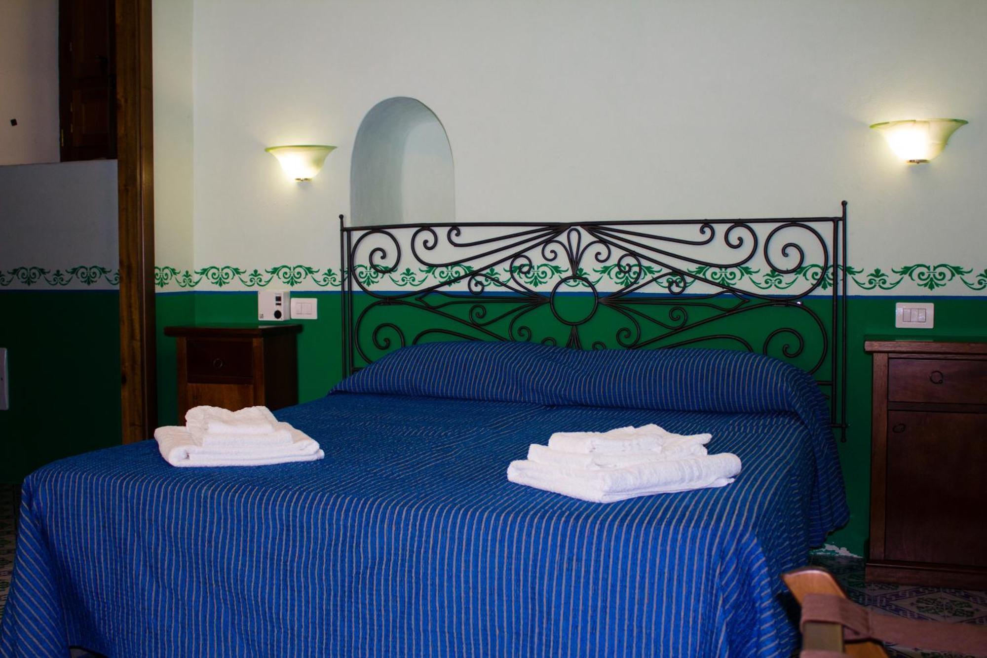Hotel Arcangelo - Salina Santa Marina Salina Eksteriør bilde